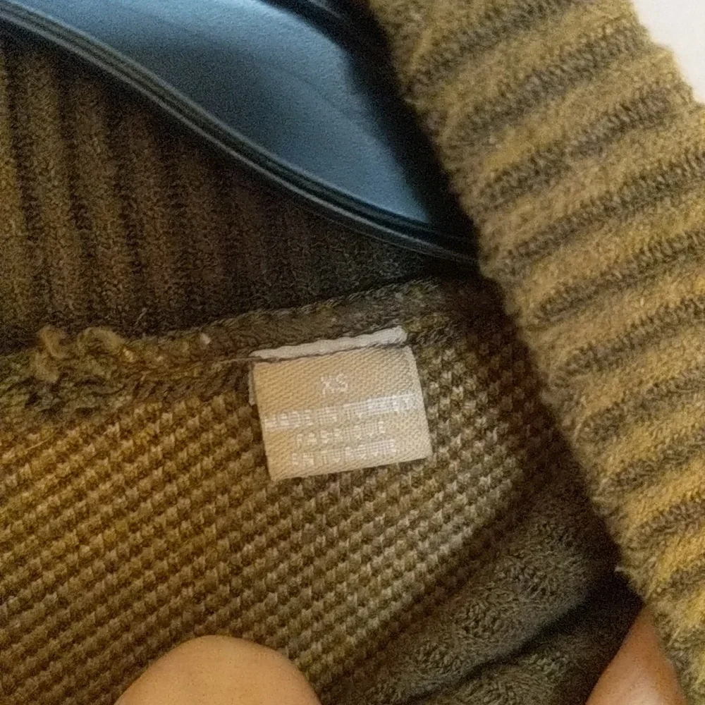 Anthropologie mock neck Bell sleeve olive green sweater - Picture 4 of 4